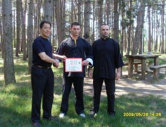 Si Fu Arsenije Jelovac in Wing Chun stance